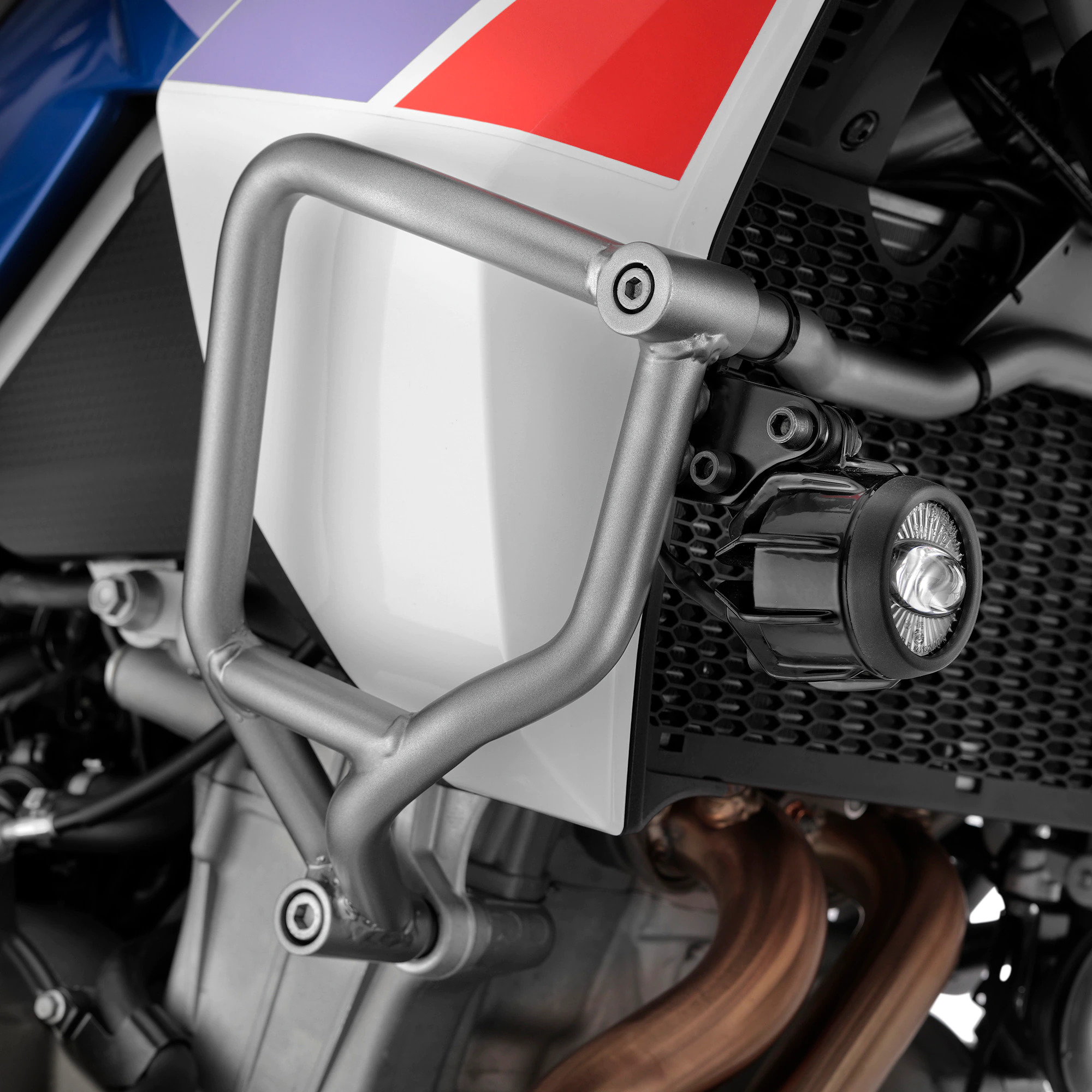 LED fog light for Aprilia Tuareg 660 / SR GT 125 / Moto Guzzi V85 TT 24-