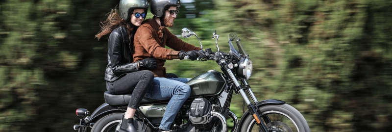 Moto Guzzi V9 Roamer: Unleash the Adventure!